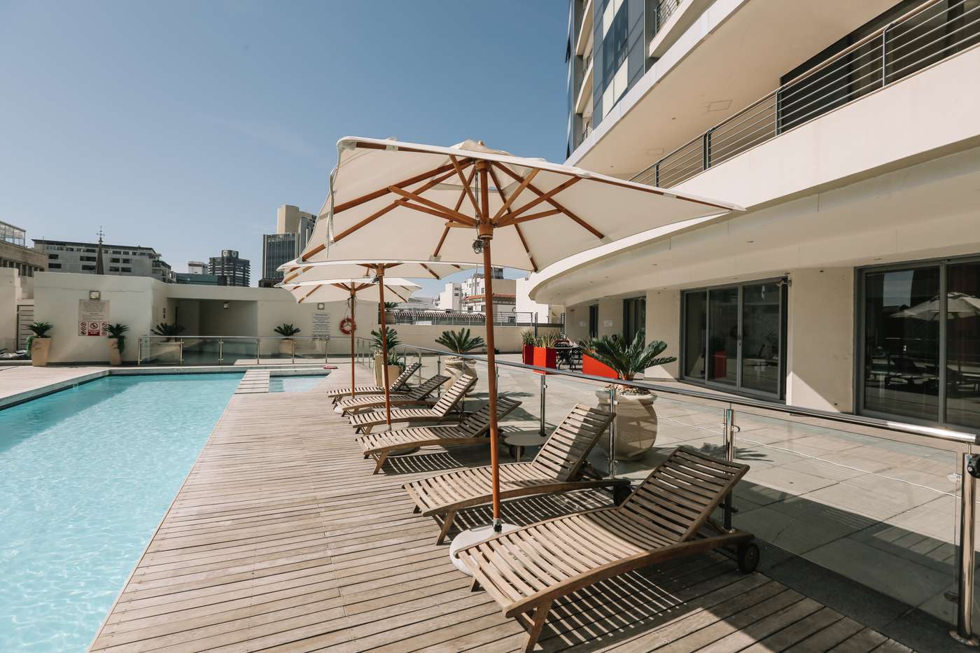 Mandela-Rhodes-Place-Hotel---Spa-Pool-1