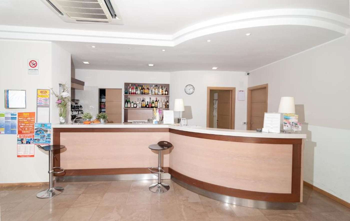 Hotel Residence T2-Italy-RIMINI-Lobby-1