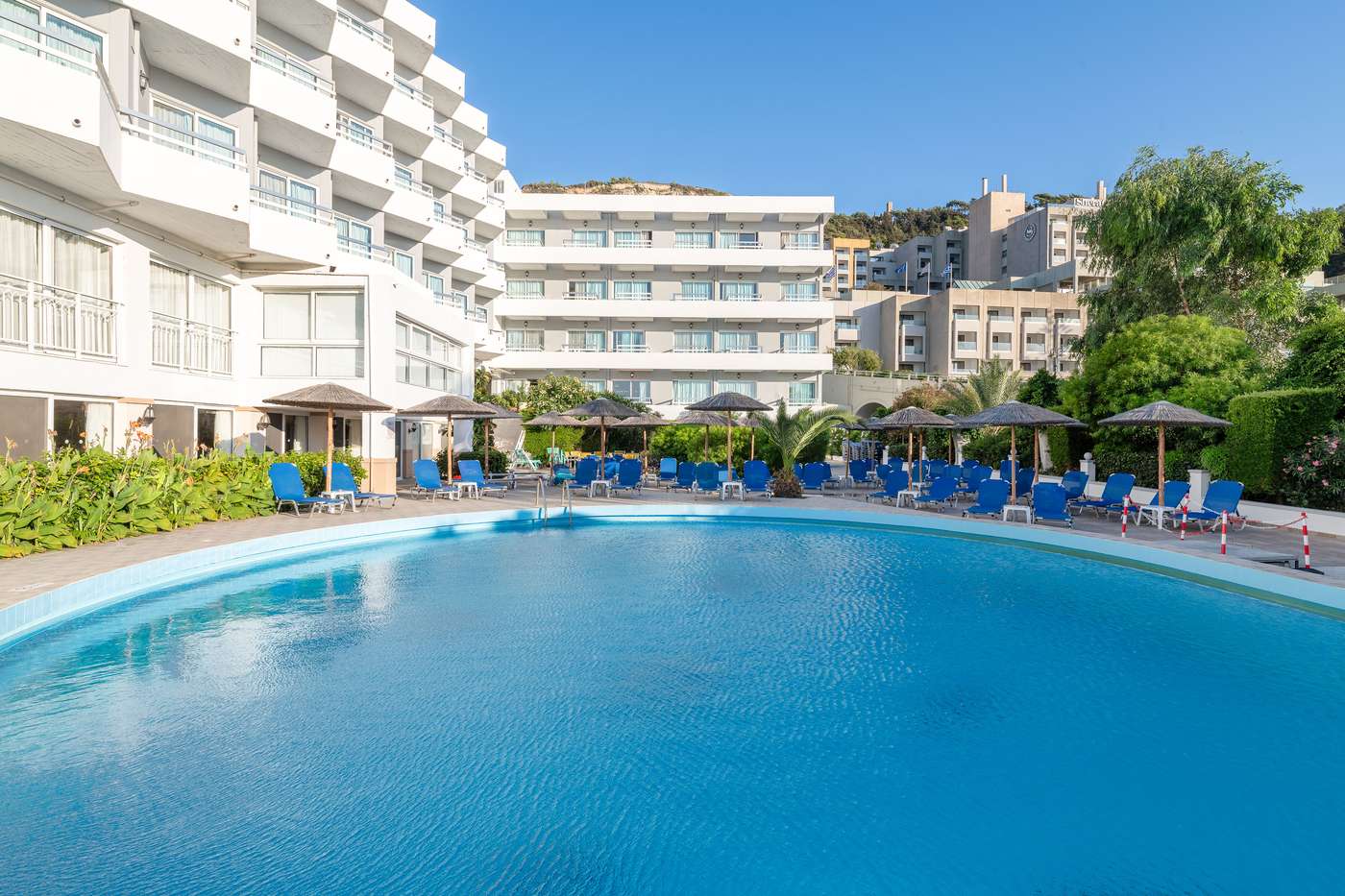 Lito-Hotel-Pool-1