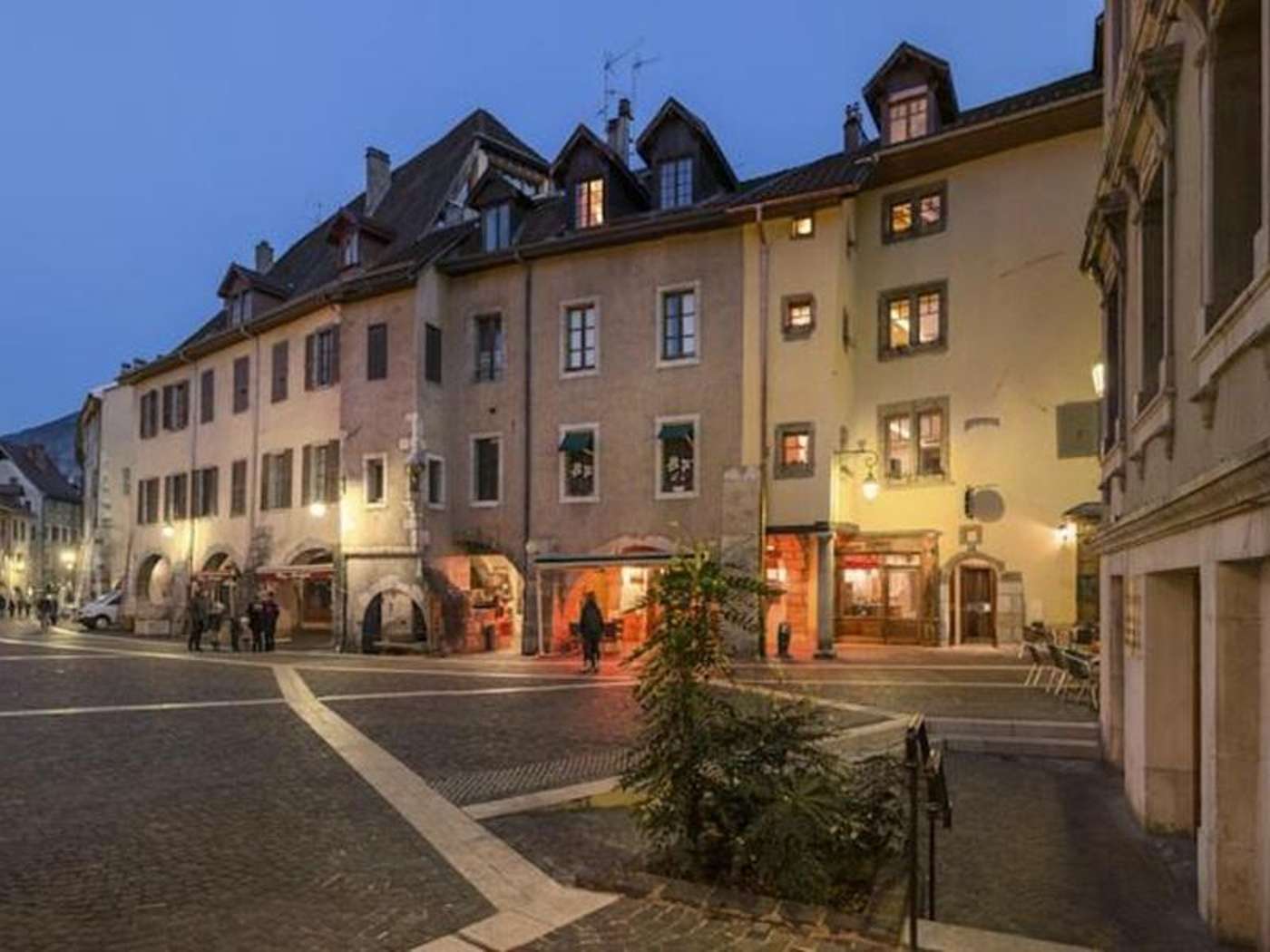 Les Loges Annecy Vieille Ville-France-ANNECY-General view-4