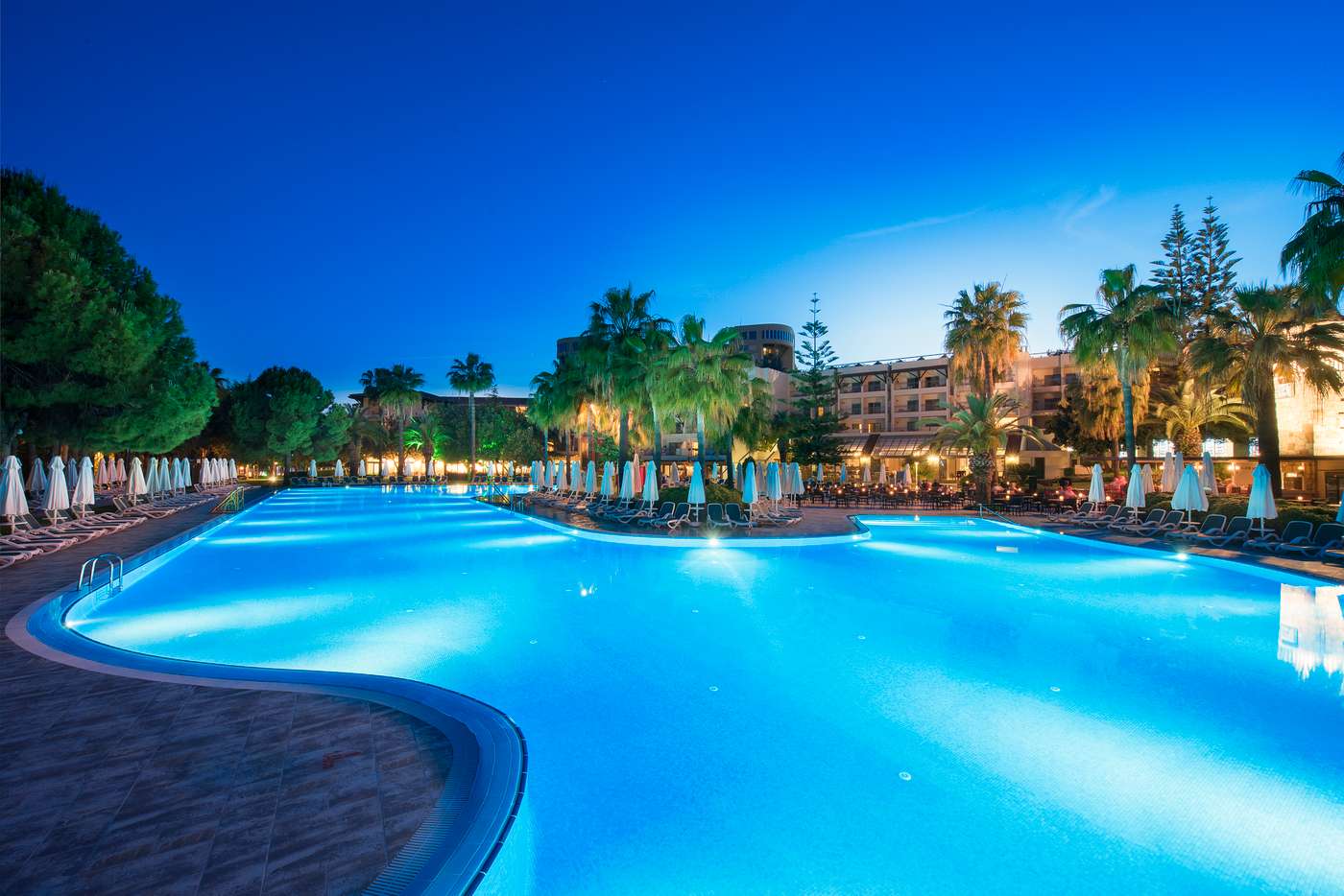 Barut-Hemera-Pool-1