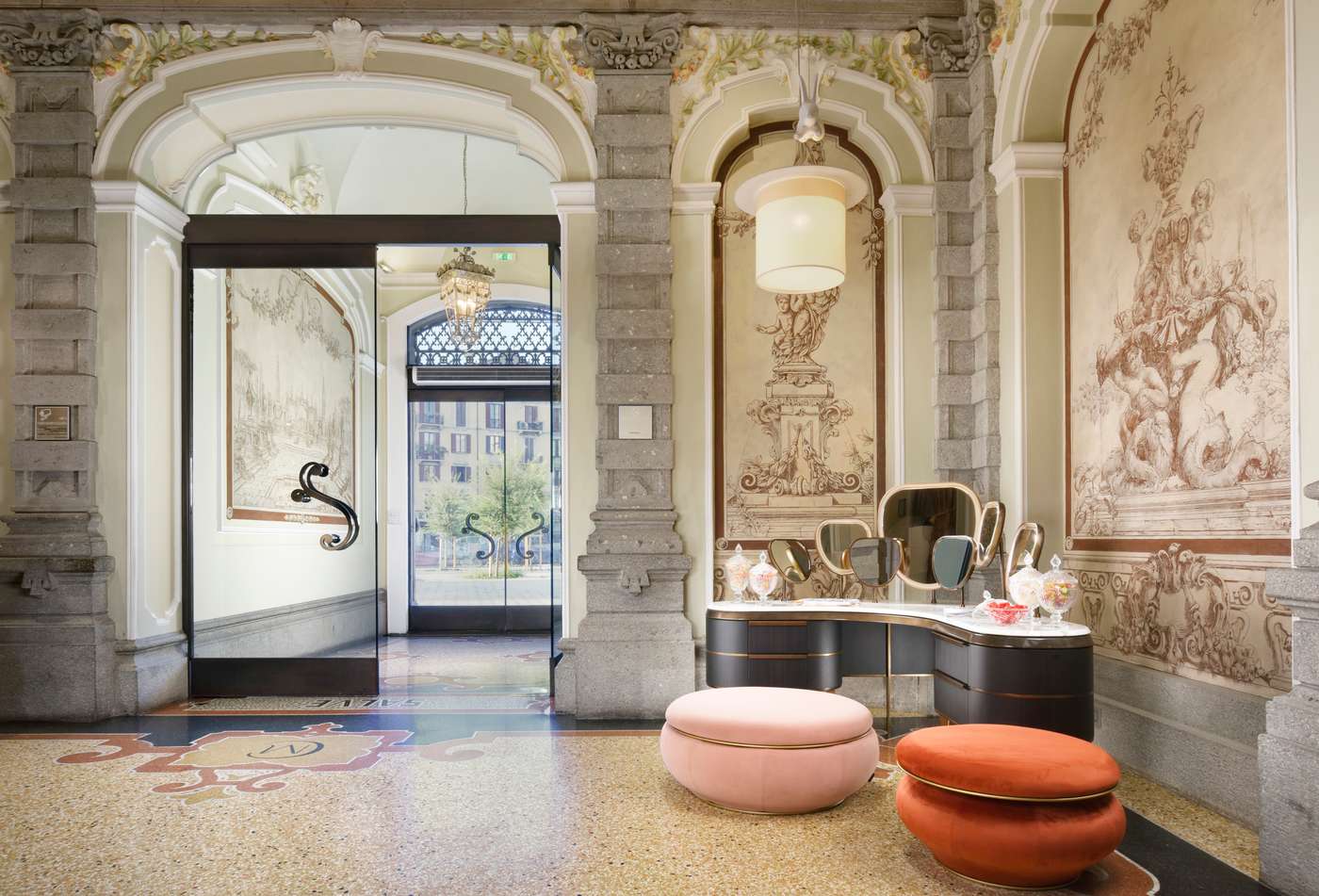 Chateau-Monfort-Lobby-1