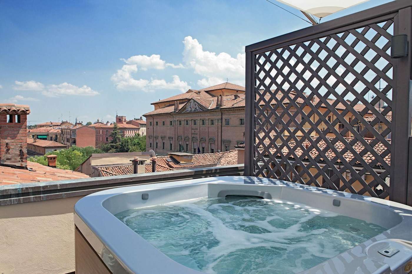Touring Bologna - Italy - Bologna - General view - 1