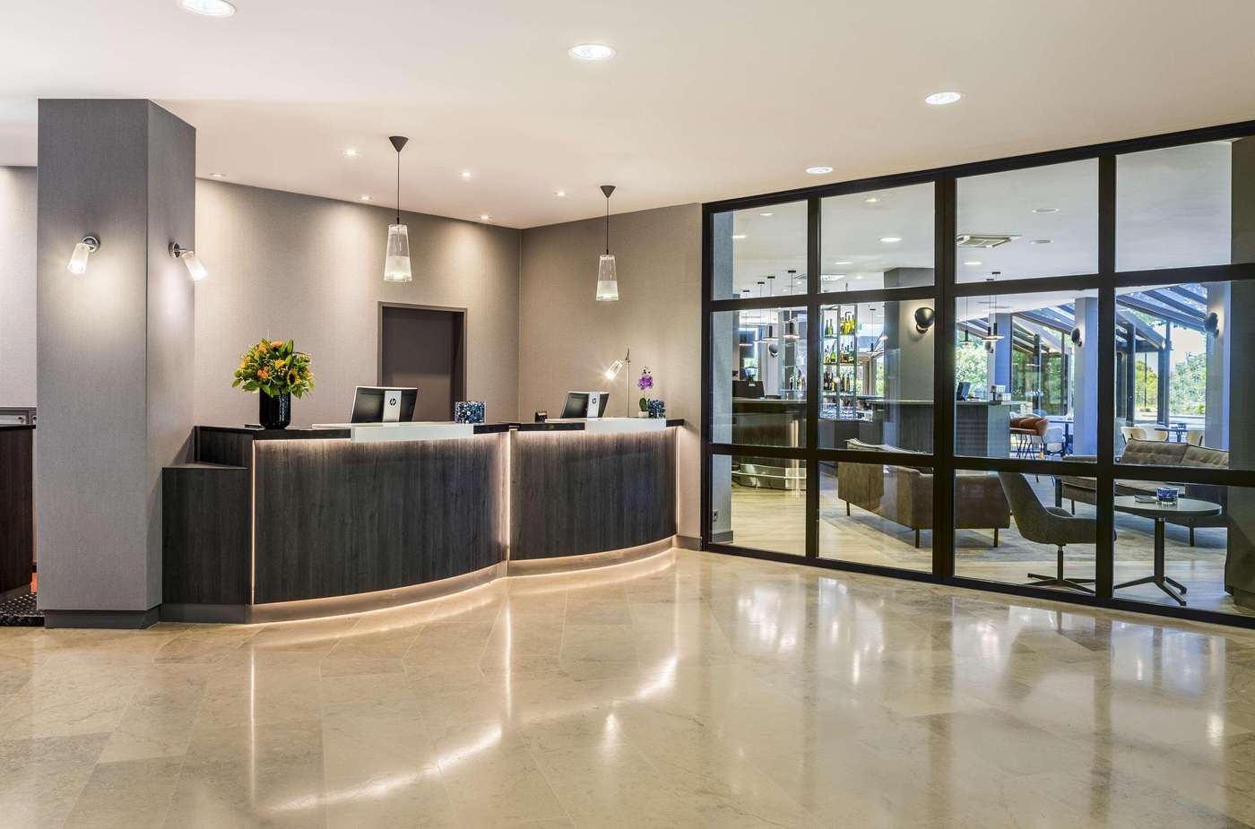 NH Luxembourg Airport-Luxembourg-SENNINGERBERG-Lobby-7