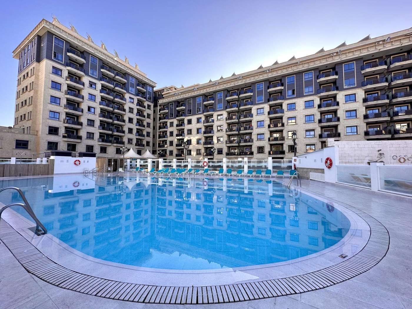 Apartamentos-Nuria-Sol-General-view-1