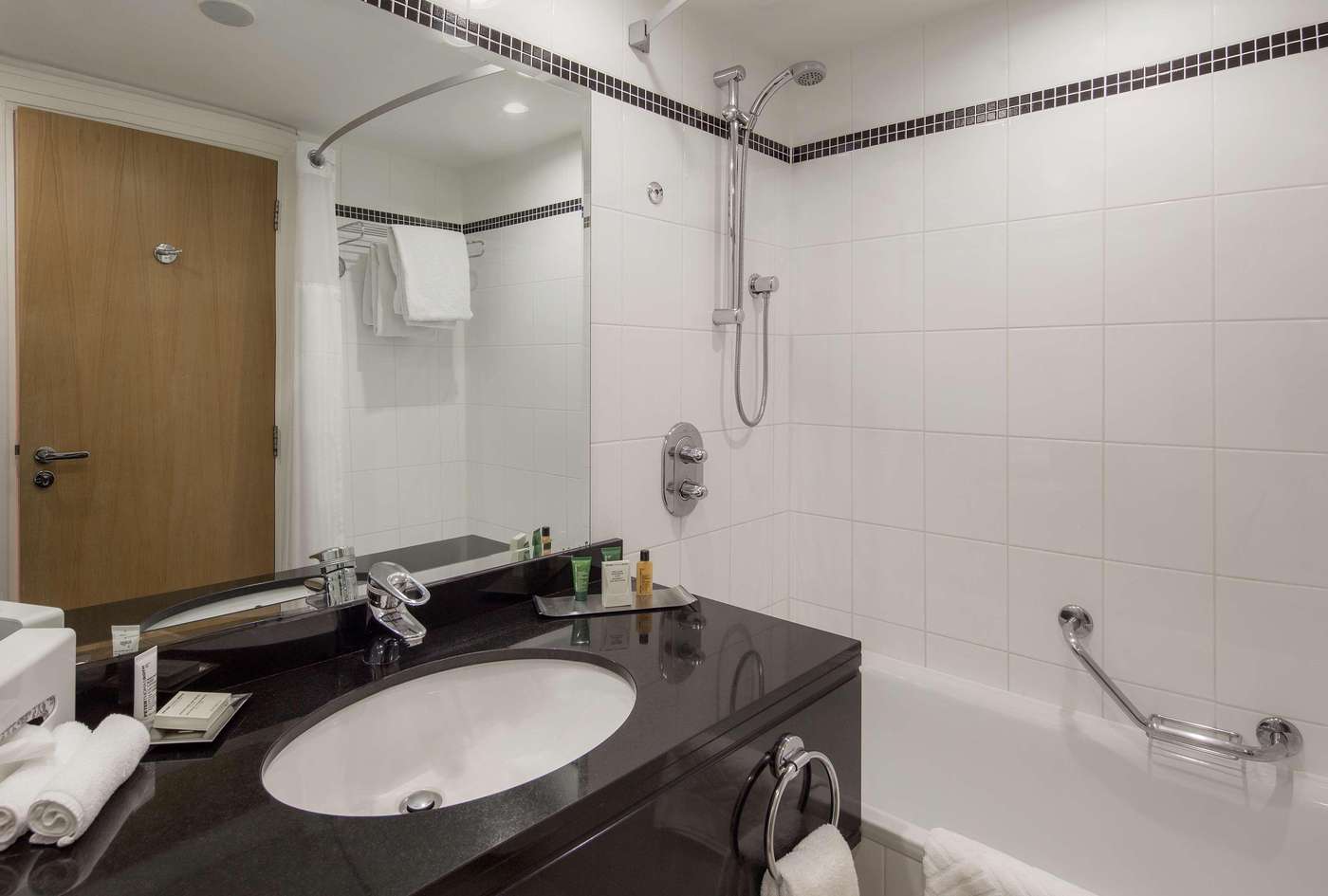 Hilton Dublin Airport-Ireland-DUBLIN-Room-8