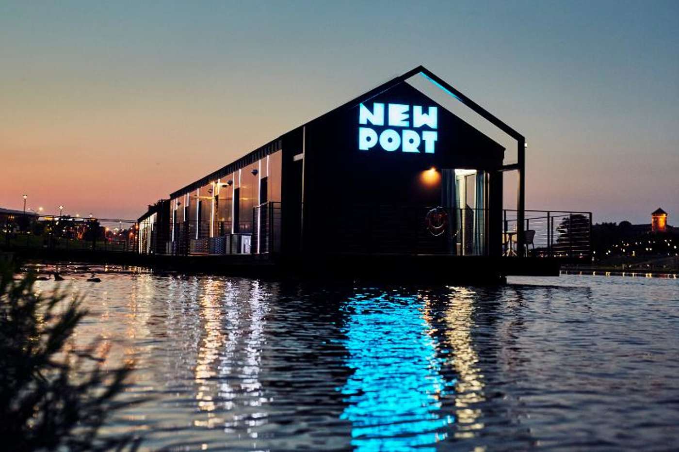 A New Port Hotel hotel