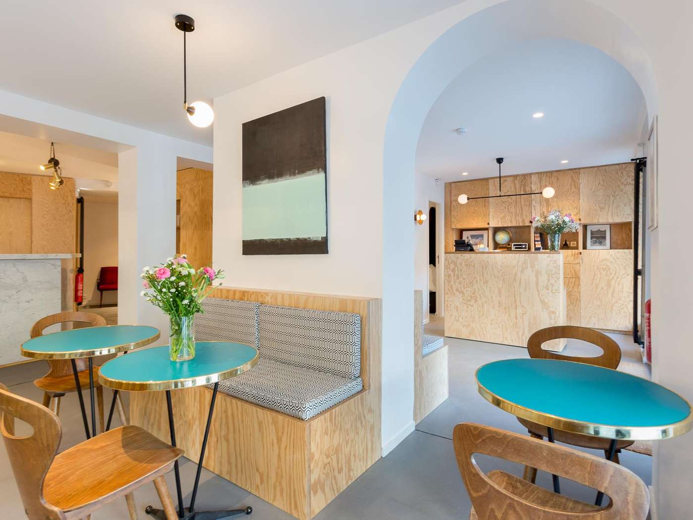 Montholon-General-view-1