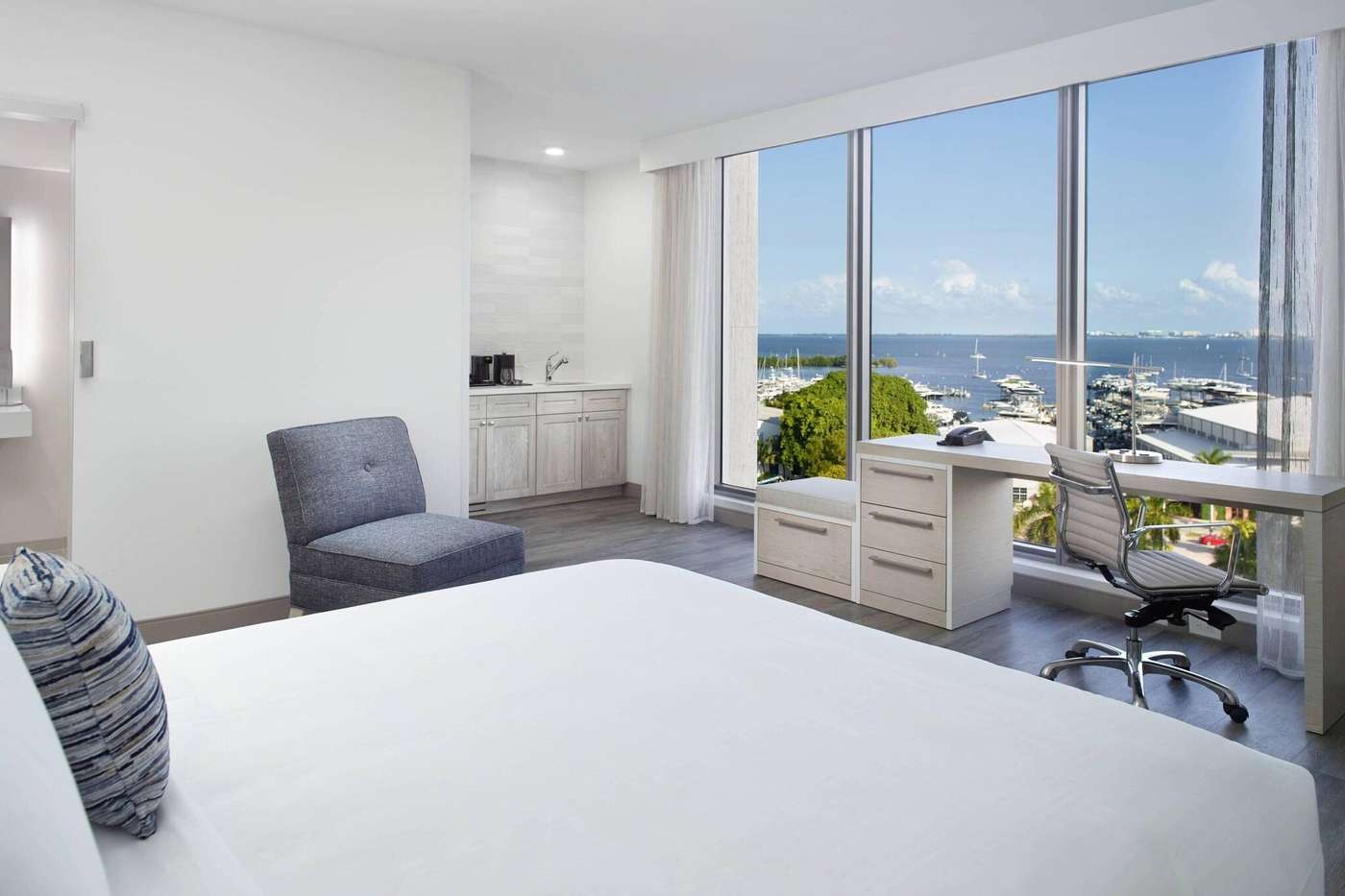 Courtyard By Marriott Miami Coconut Grove - United States - Miami - General view - 0
