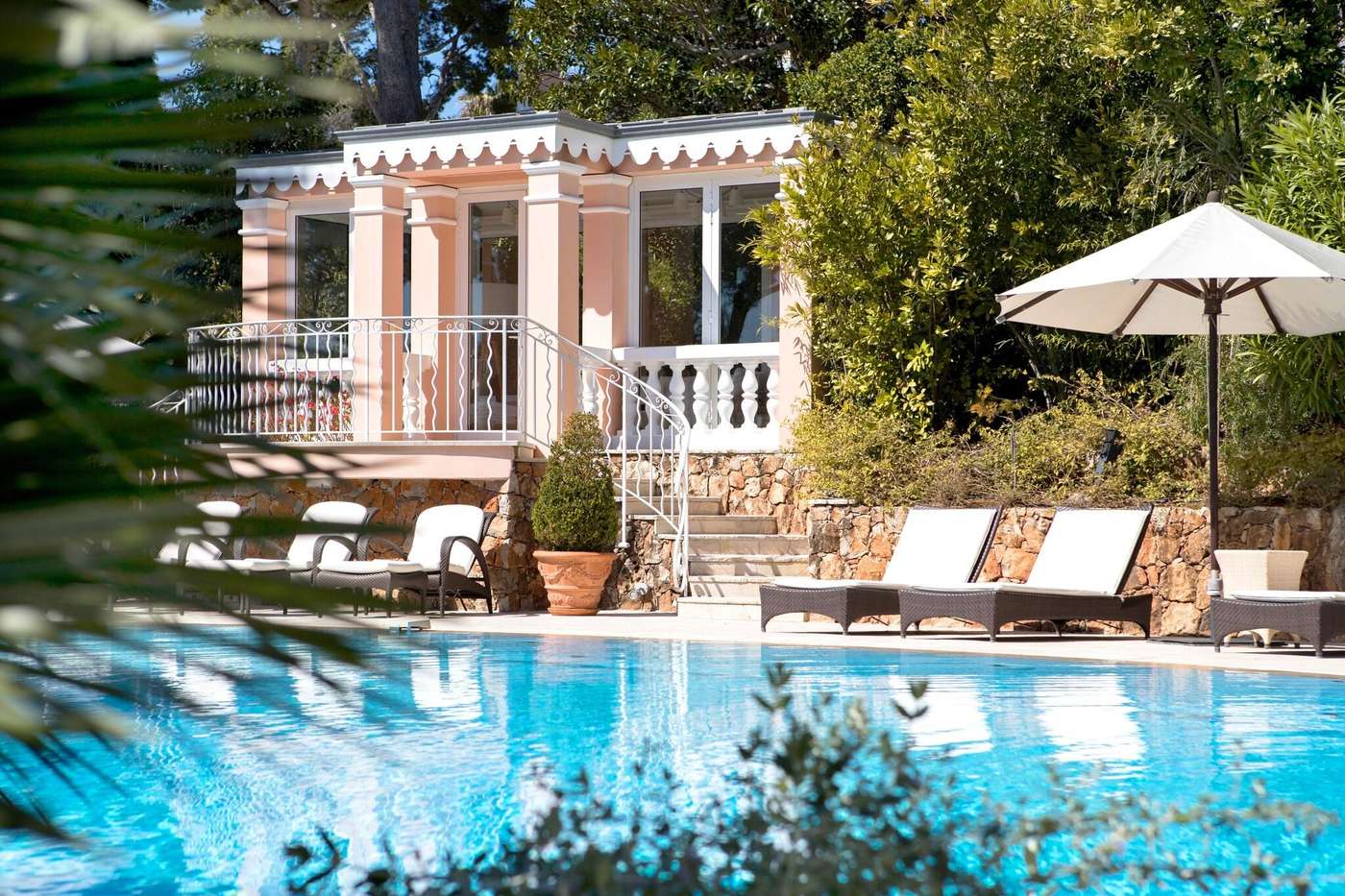 Grand-Hotel-du-Cap-Ferrat--A-Four-Seasons-Hotel-Room-1