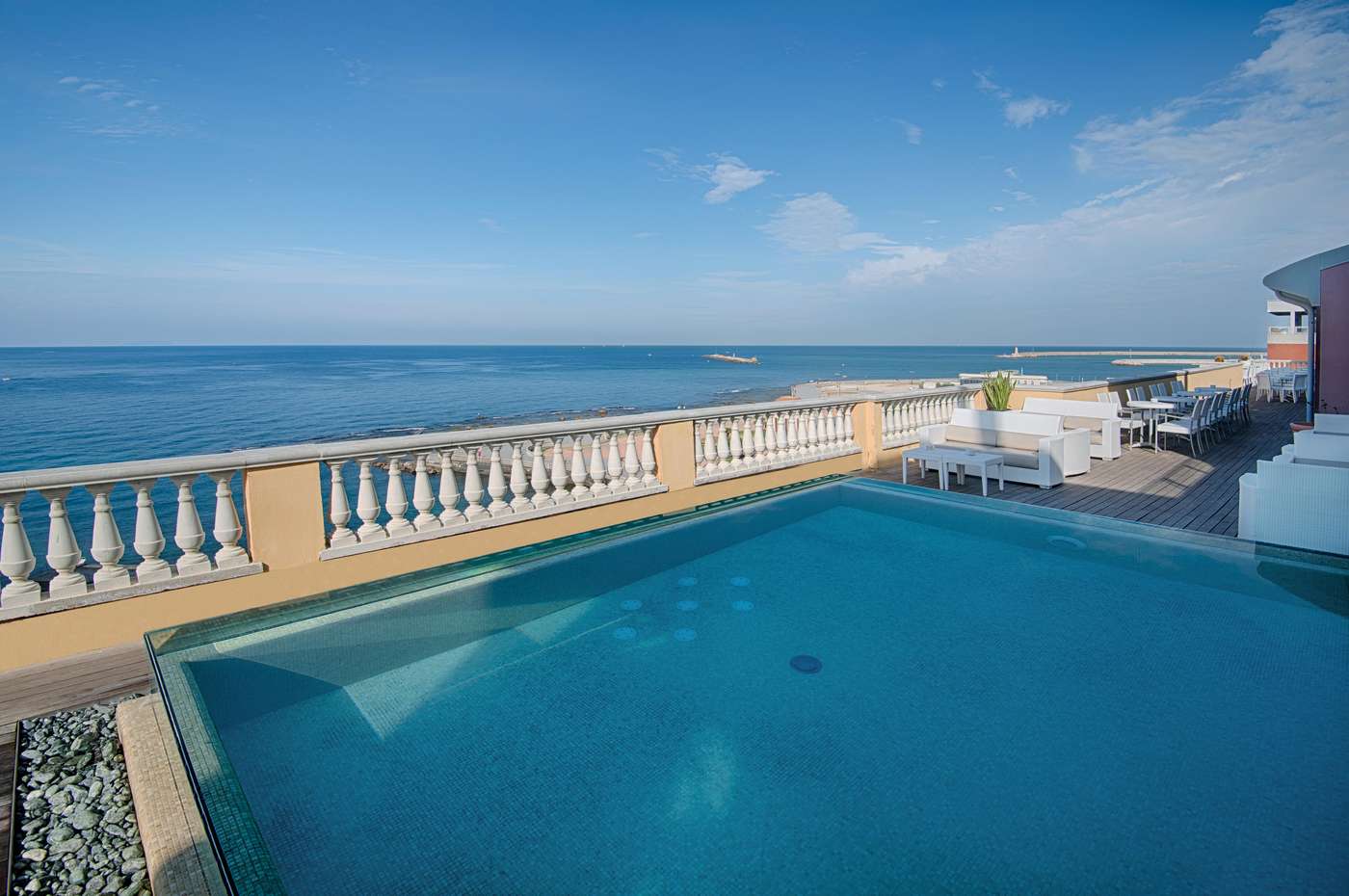 Grand-Hotel-Palazzo-Livorno-Pool-1