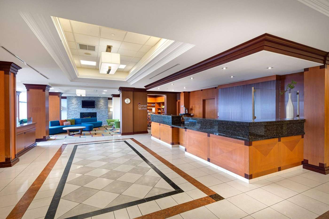 Fairfield Inn & Suites Toronto Airport-Canada-MISSISSAUGA-Lobby-8
