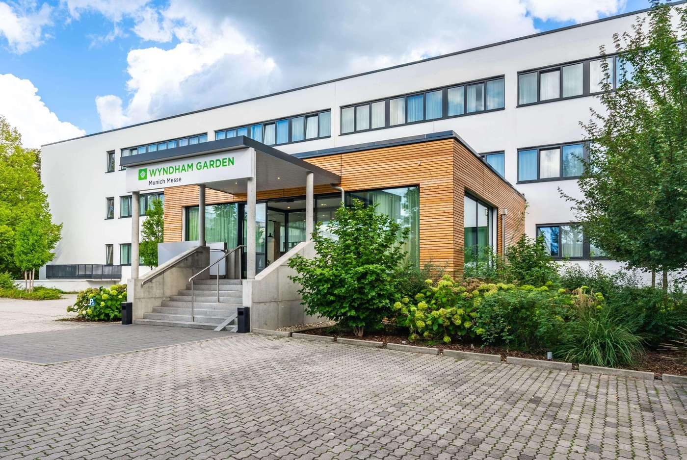Wyndham Garden Munich Messe Hotel - Germany - MUNICH - General view - 0