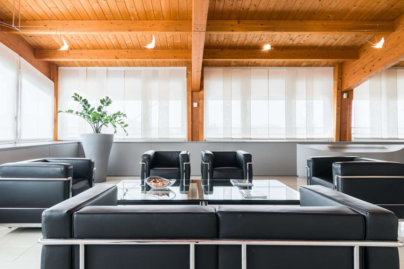 B-B-Hotel-Milano-La-Spezia-Lobby-1