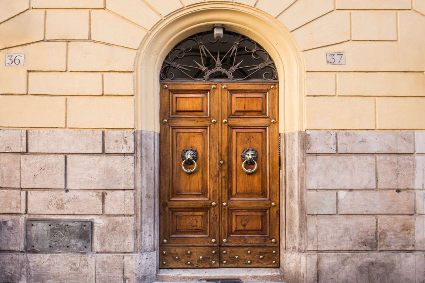 Charme-Spagna-Boutique-General-view-1