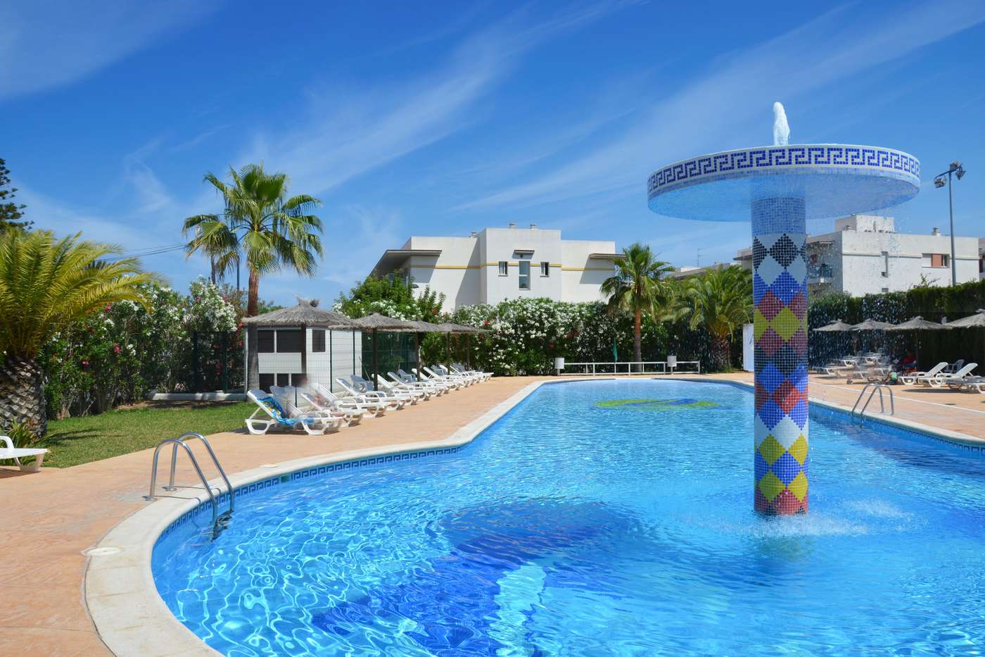 Hotel-Club-La-Sirena-Pool-1