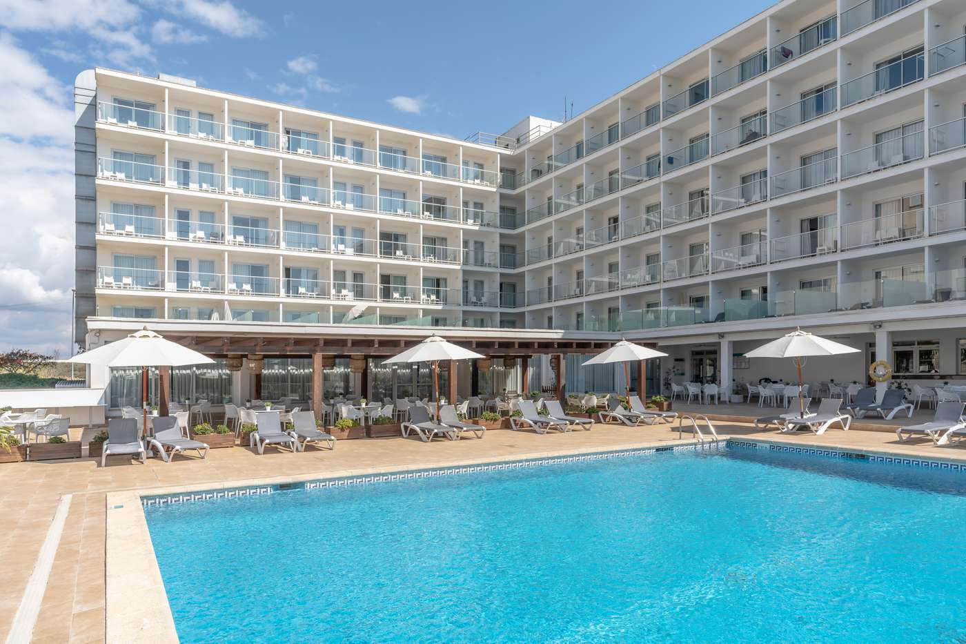 A Alua Leo hotel