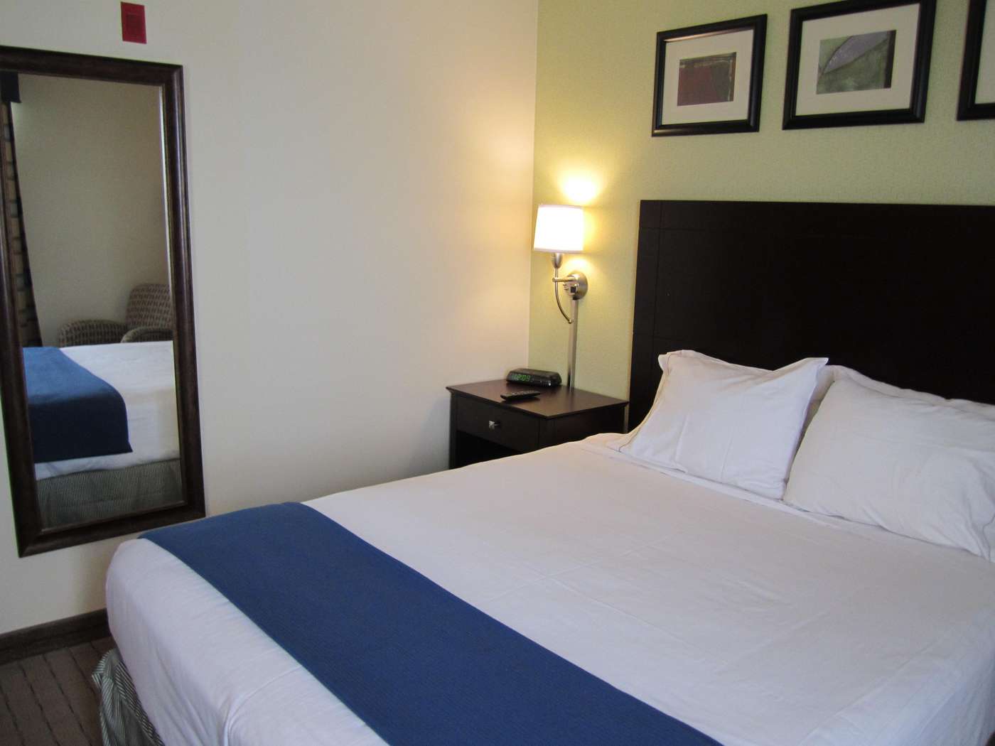 Holiday Inn Express Boston - United States - BOSTON - Room - 2