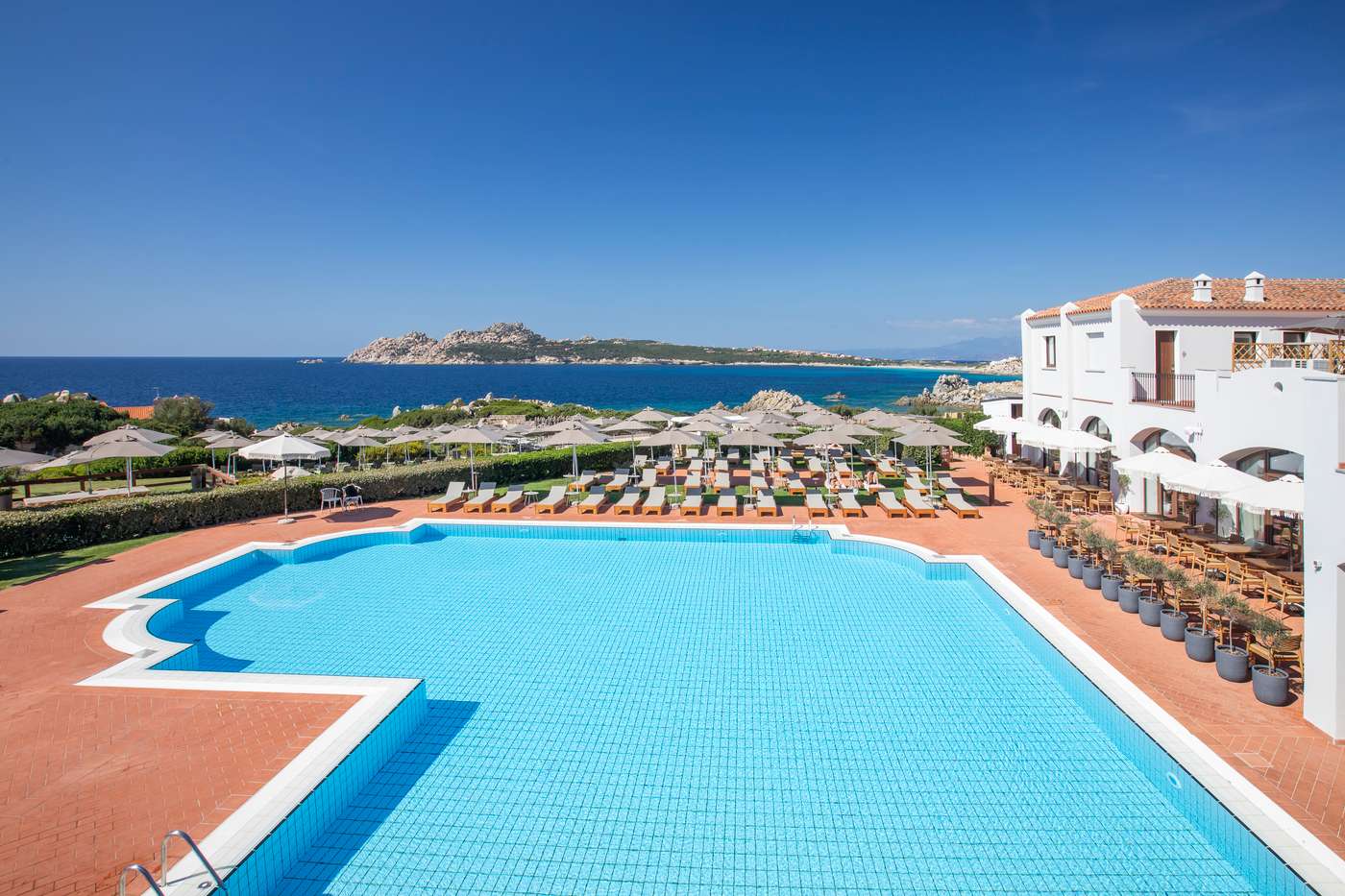 Mangia-s-Santa-Teresa-Sardinia--Curio-Collection-Pool-1