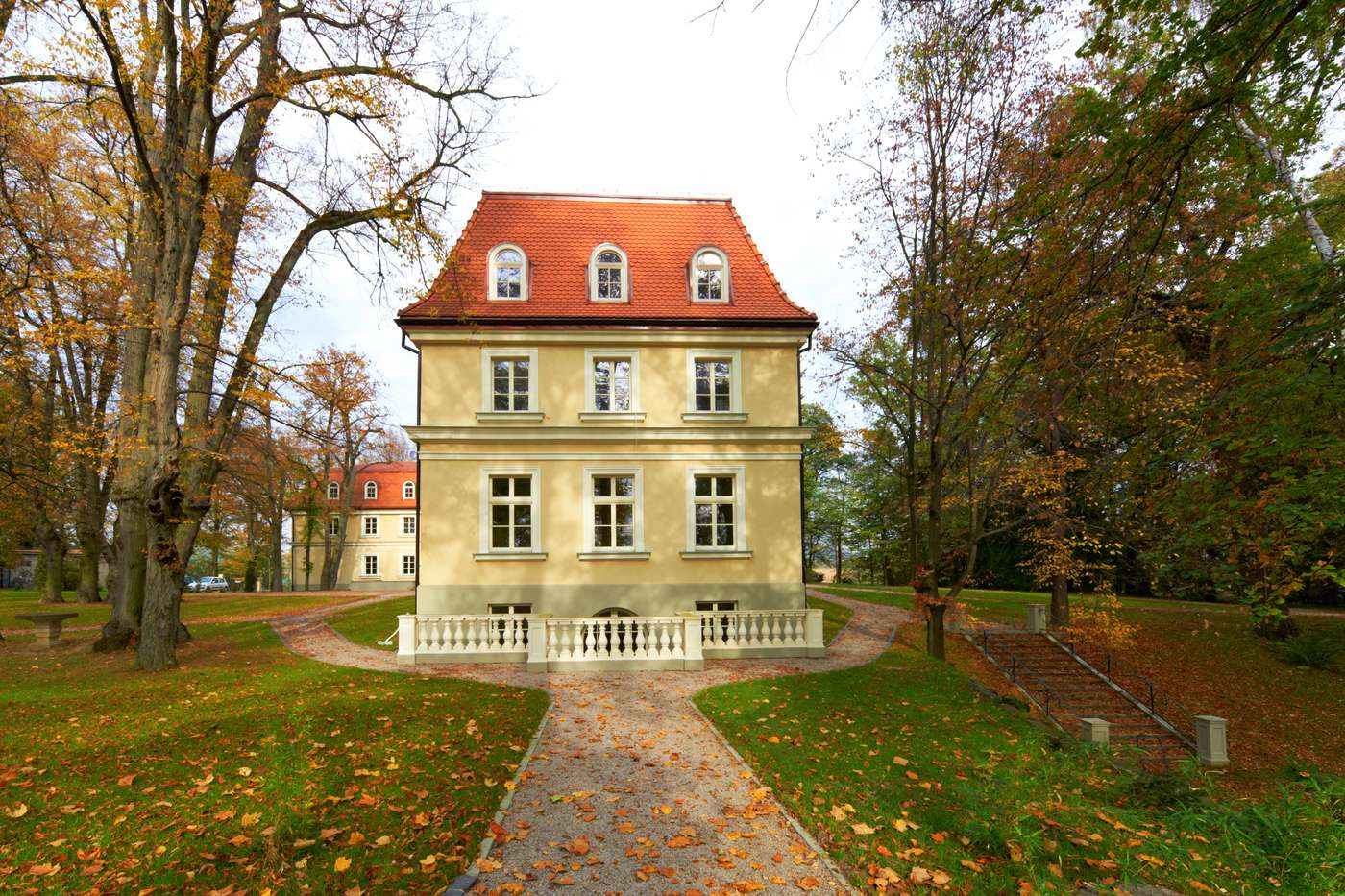 Dwor-Sierakow-General-view-1