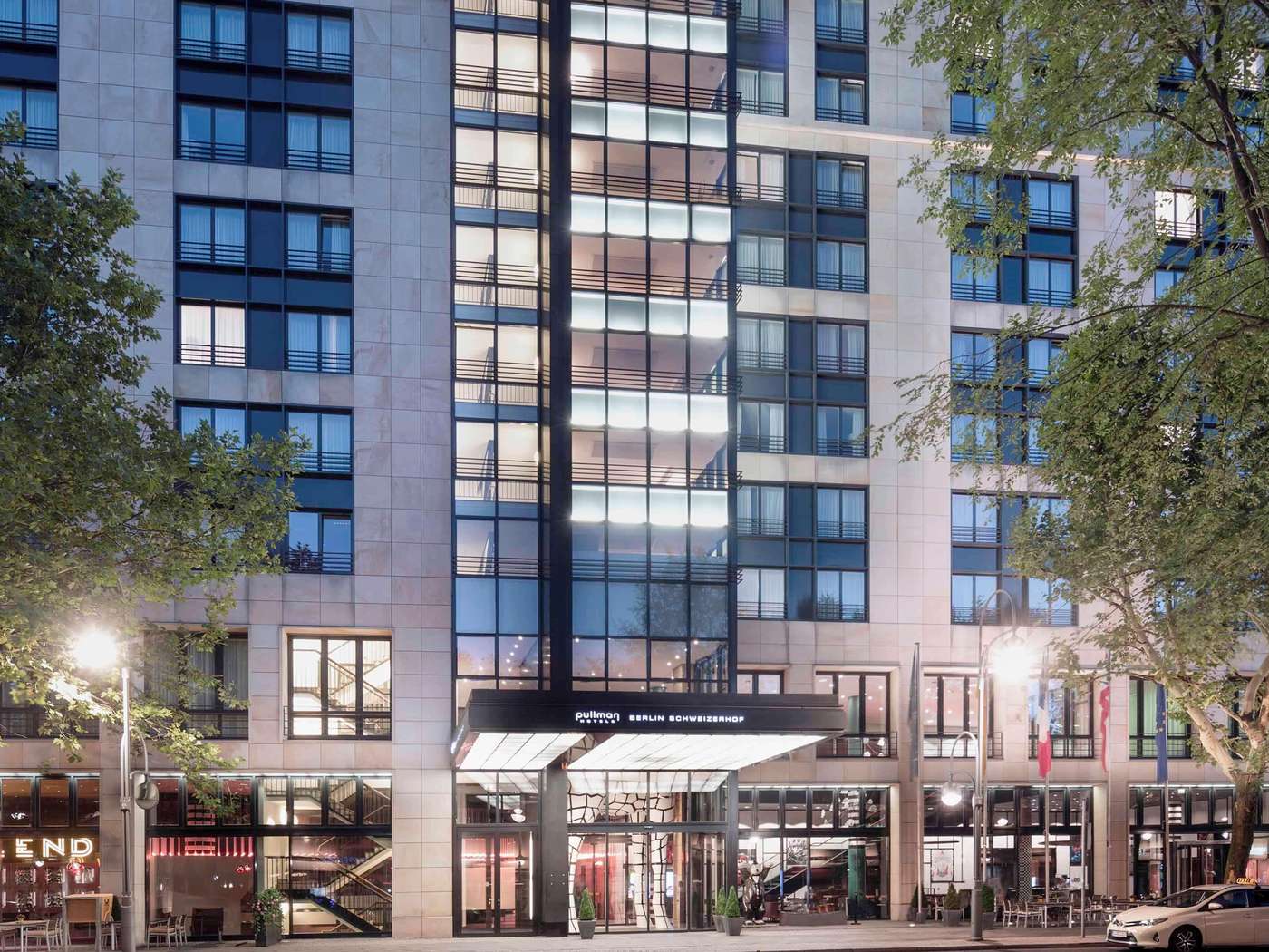 Pullman-Berlin-Schweizerhof-General-view-1