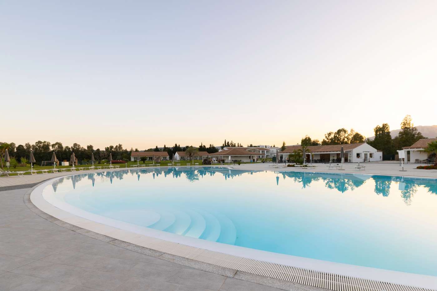 Hotel-S-arena-Beach-Pool-1