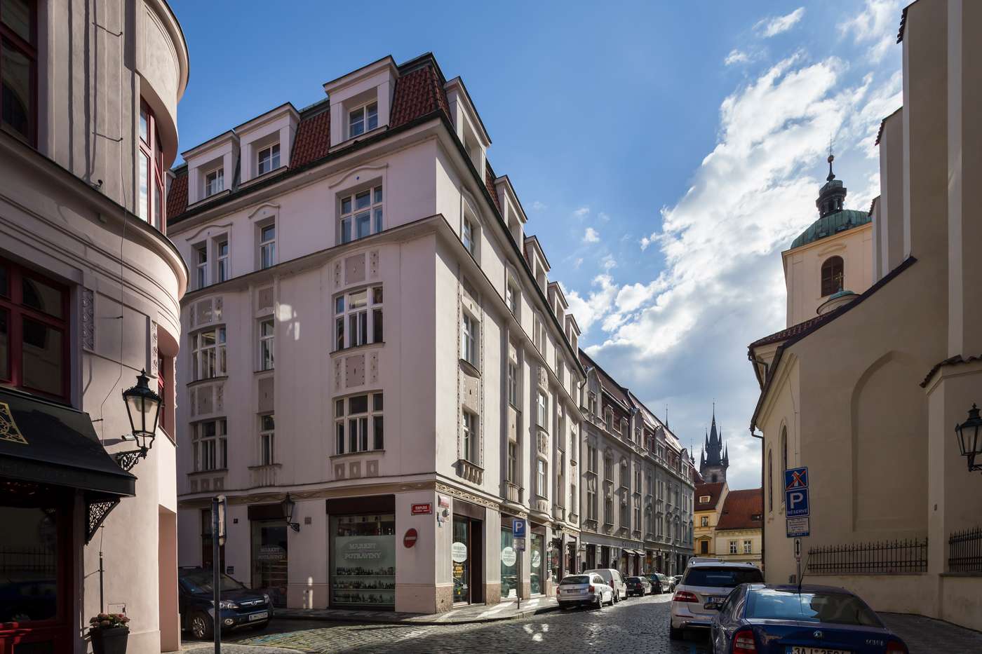 Old-Town---Templova-Apartments-Room-1