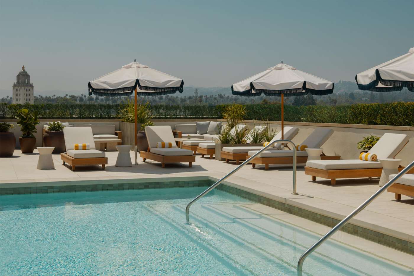 L-Ermitage-Beverly-Hills-Pool-1