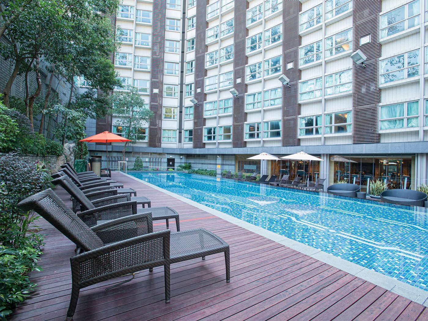 Royal-View-Pool-1