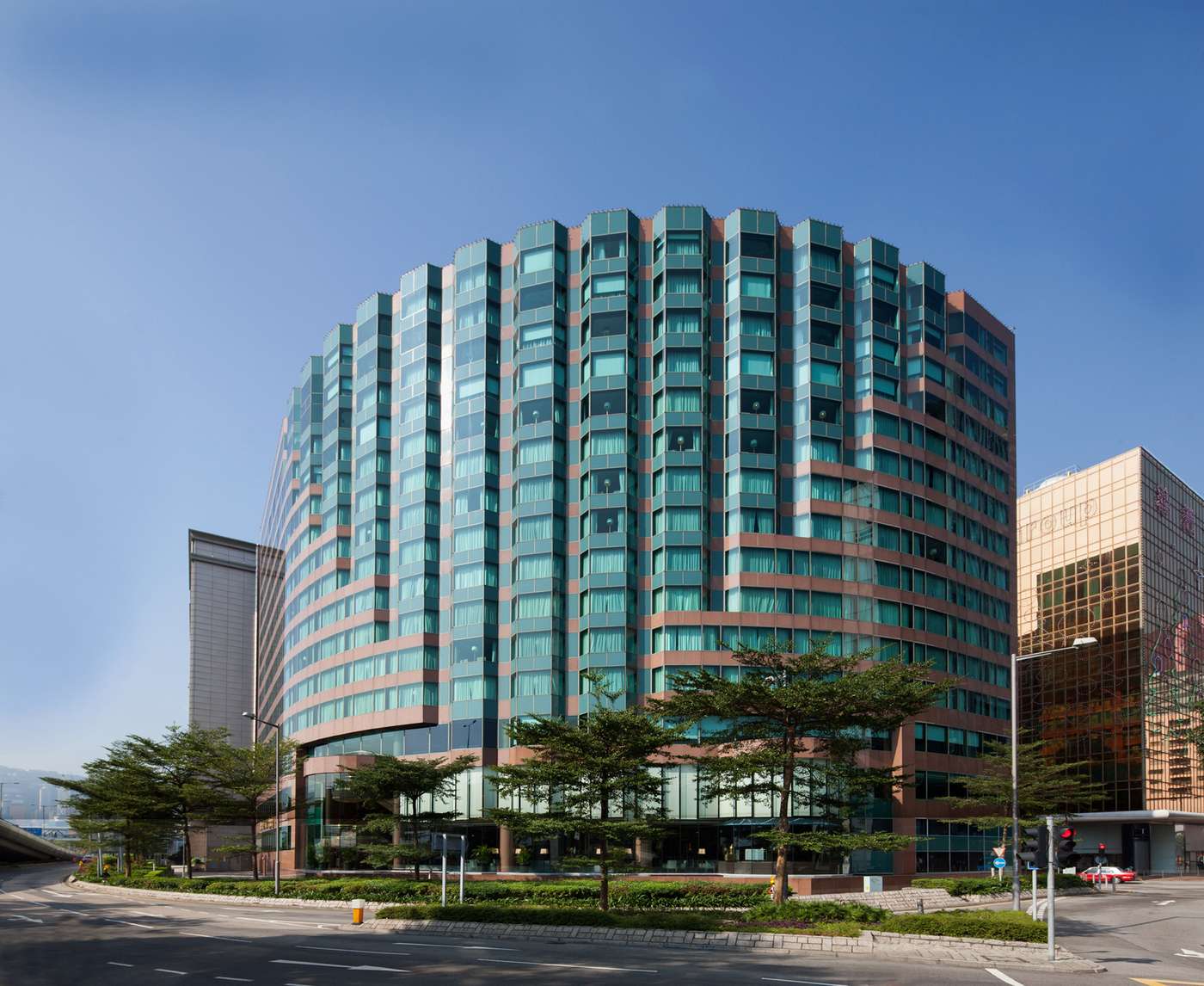 New-World-Millennium-Hong-Kong-Hotel-General-view-1