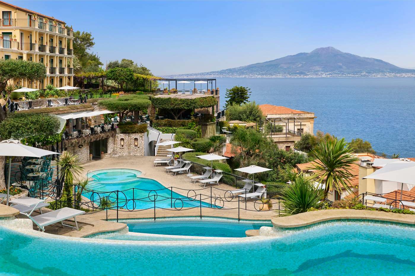 Grand-Hotel-Capodimonte-Pool-6