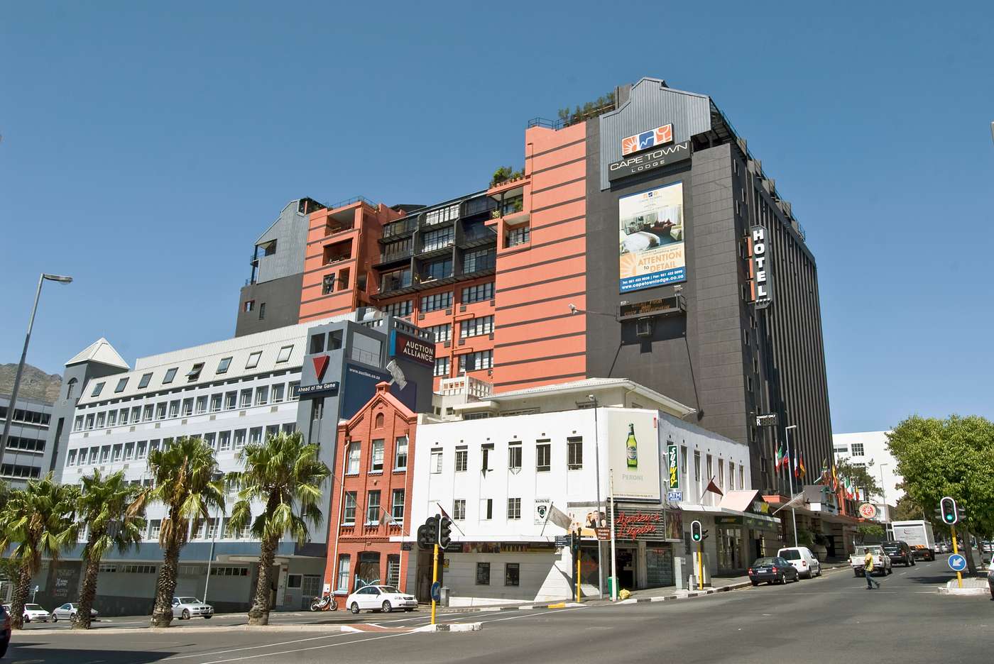 Cape-Town-Lodge-Hotel-General-view-1