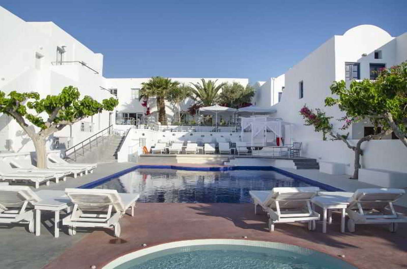 RK-Beach-hotel-Pool-1