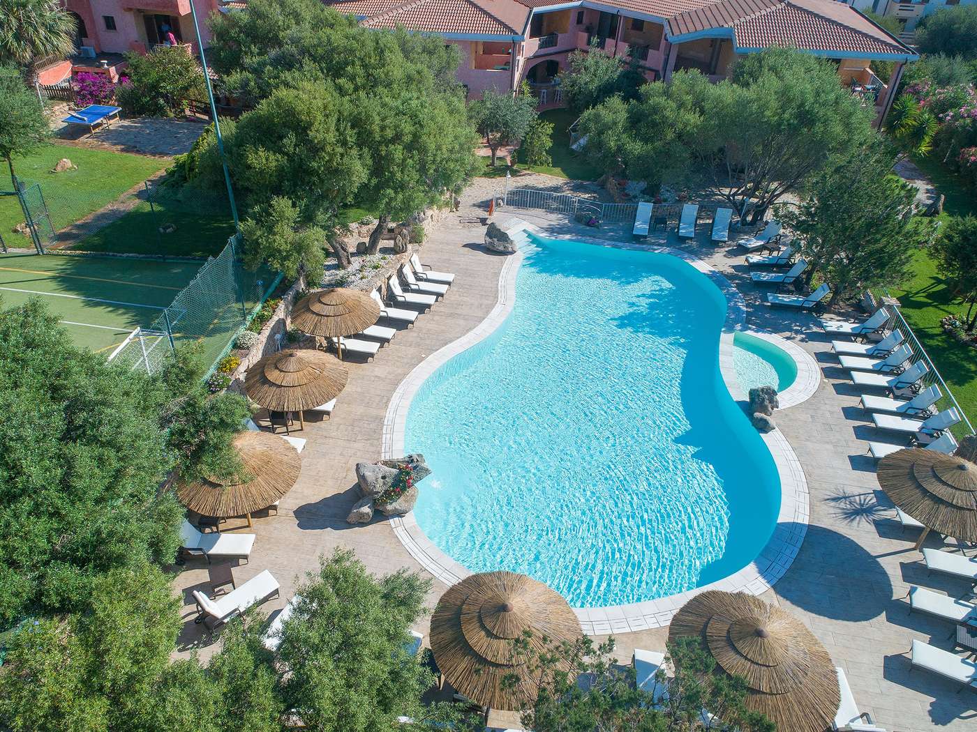 Hotel-I-Ginepri-Pool-1