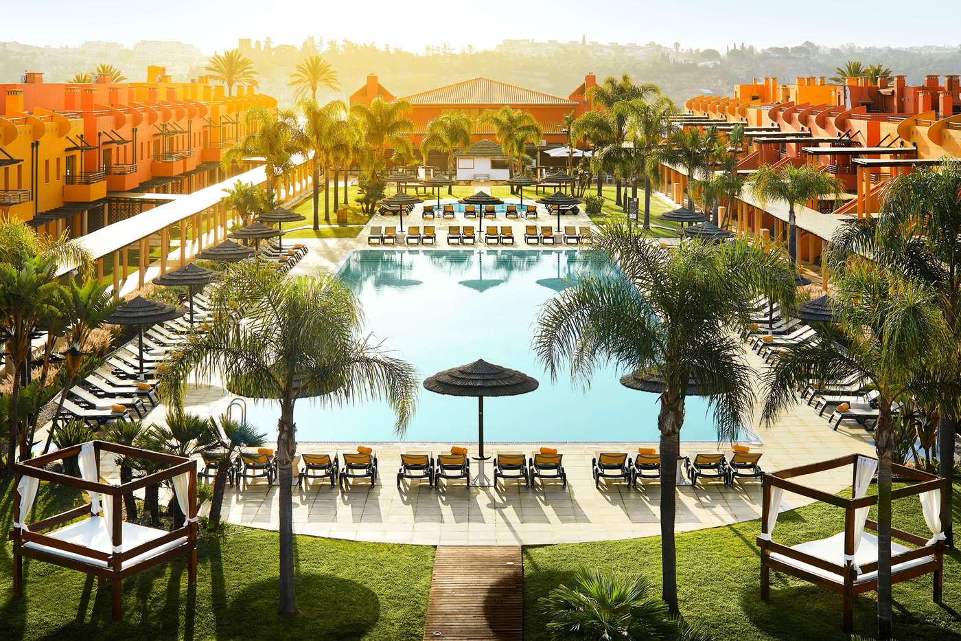 NH-Marina-Portimao-Resort-Pool-1