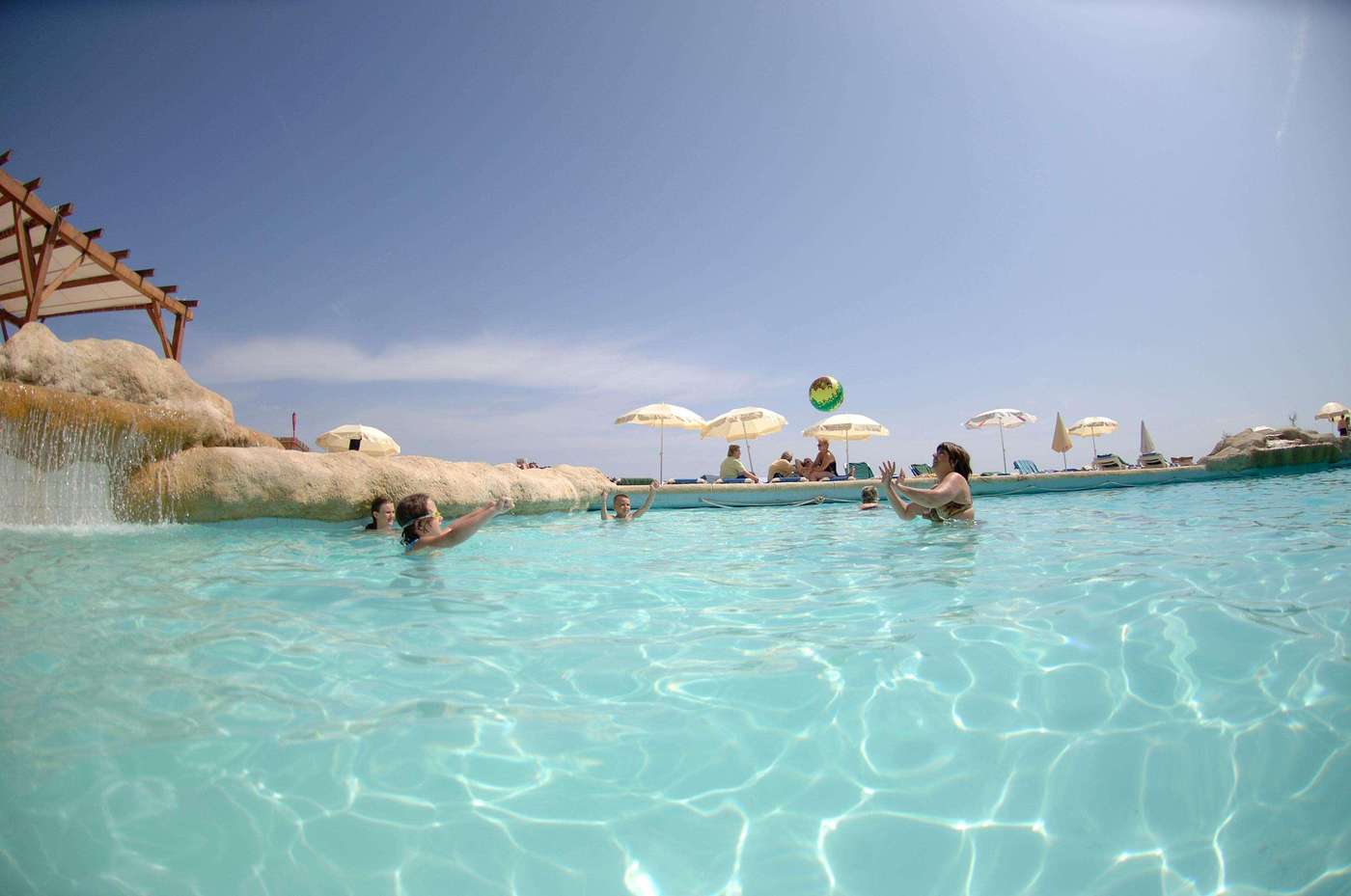 Preluna-Hotel---Spa-Pool-1