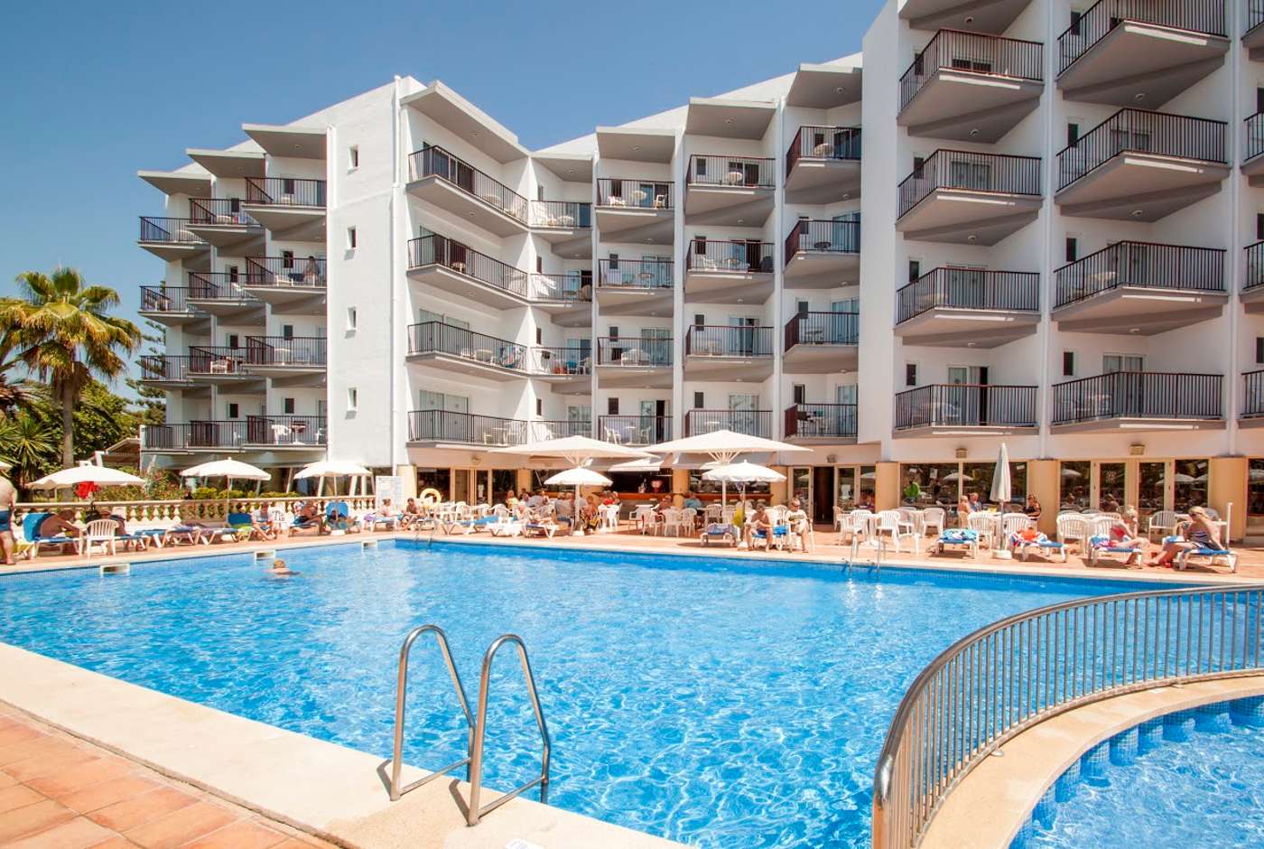 FERGUS Bermudas in Balearics, Majorca, Spain