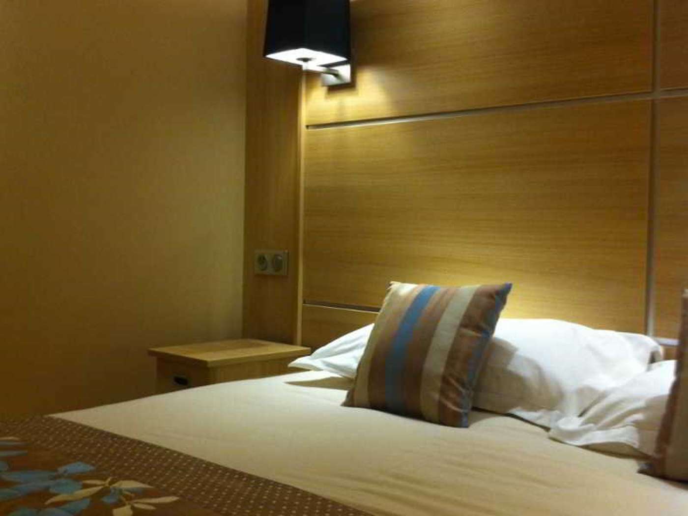 Hotel Novel Restaurant La Mamma-France-ANNECY-General view-3