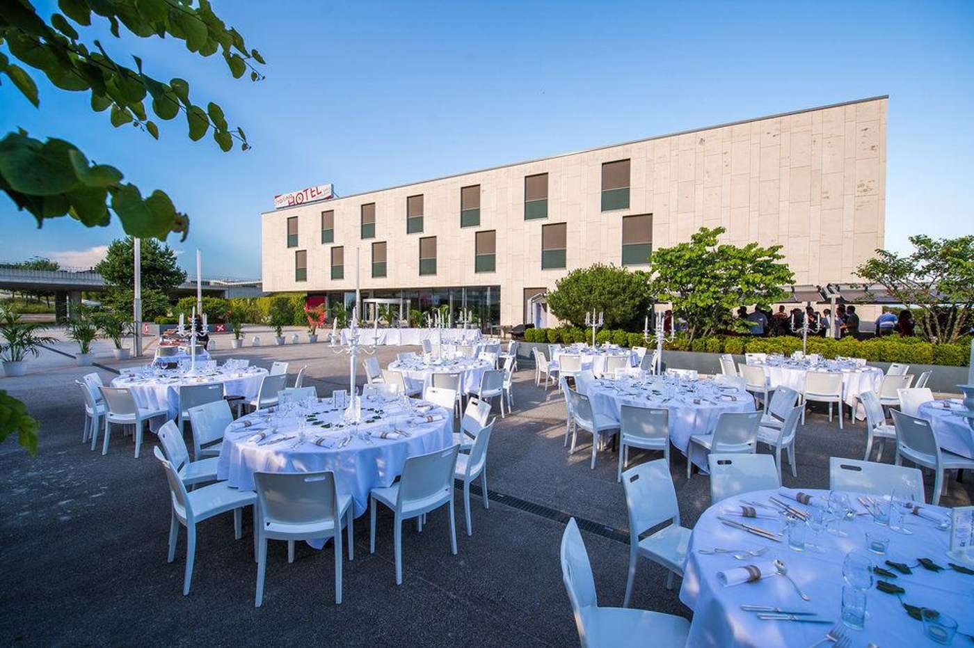 Starling Lausanne-Switzerland-SAINT-SULPICE -General view-6