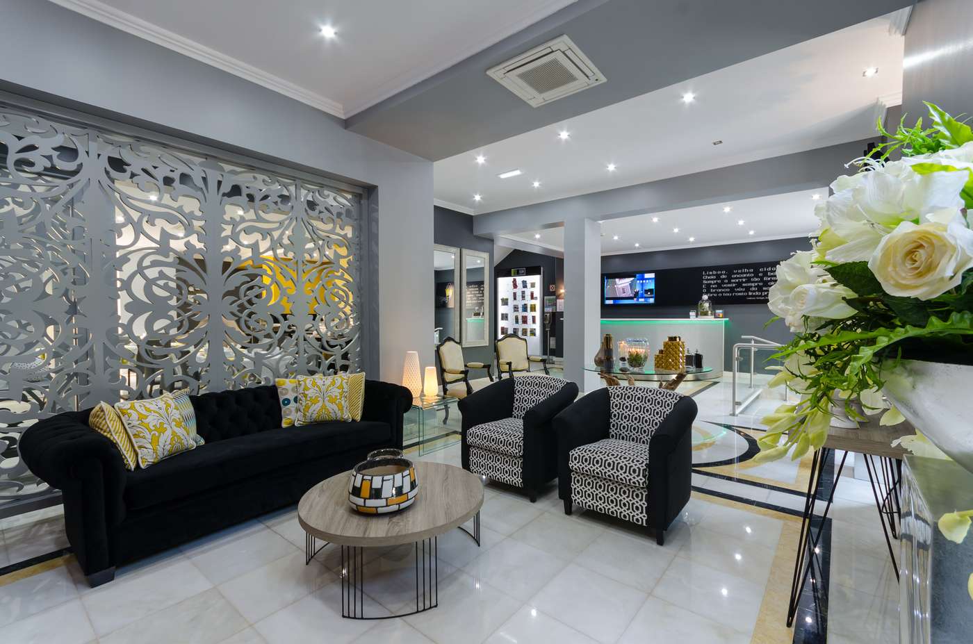 Hotel-Avenida-Park-Lobby-1