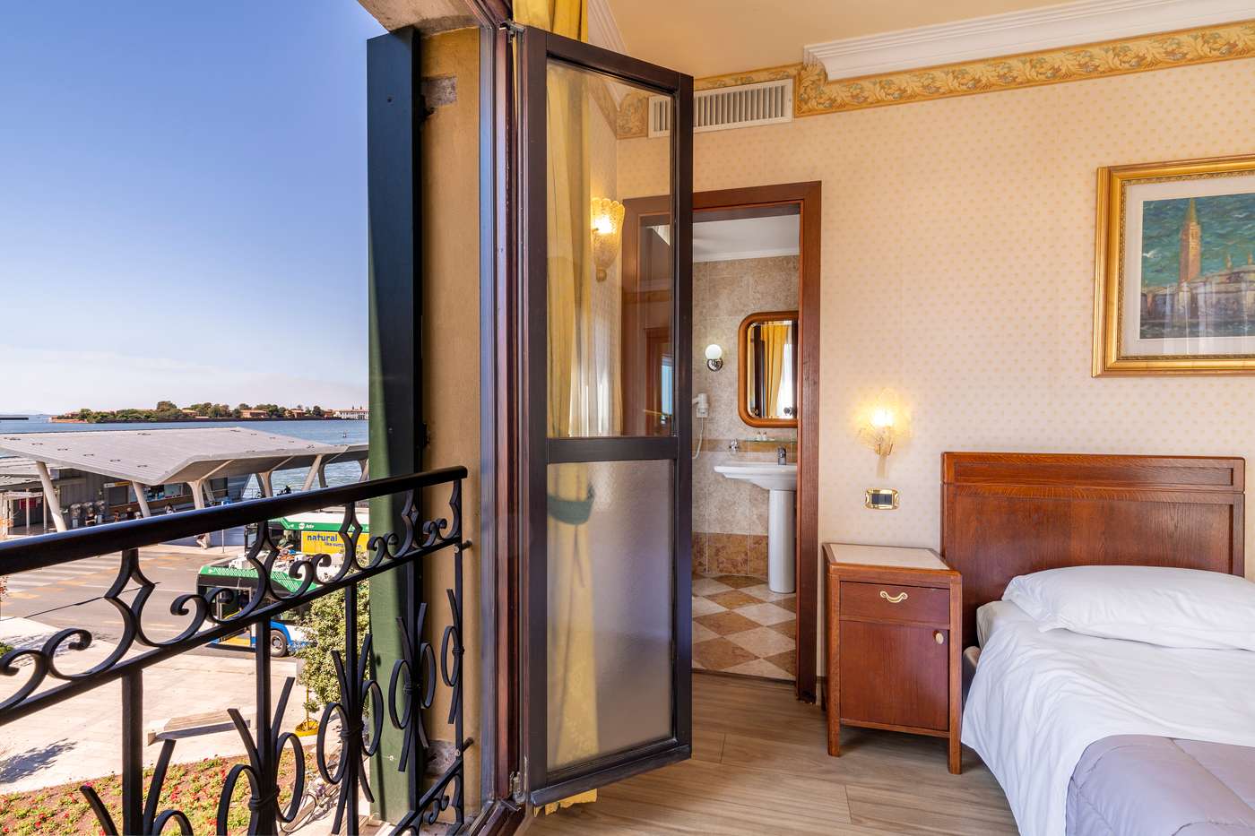 Hotel Panorama - Italy - Venezia - Room - 9