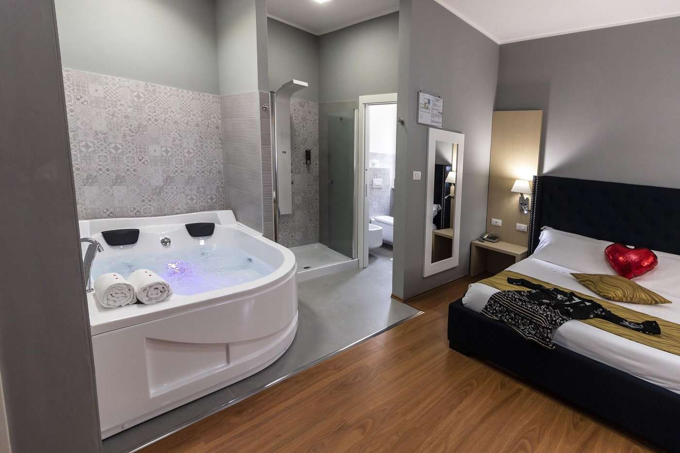Hotel Gran Sasso-Italy-TERAMO-Room-7