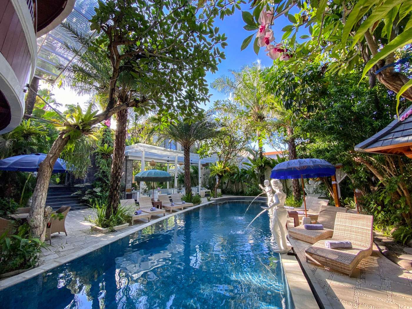 A The Bali Dream Villa Resort Echo Beach Canggu hotel