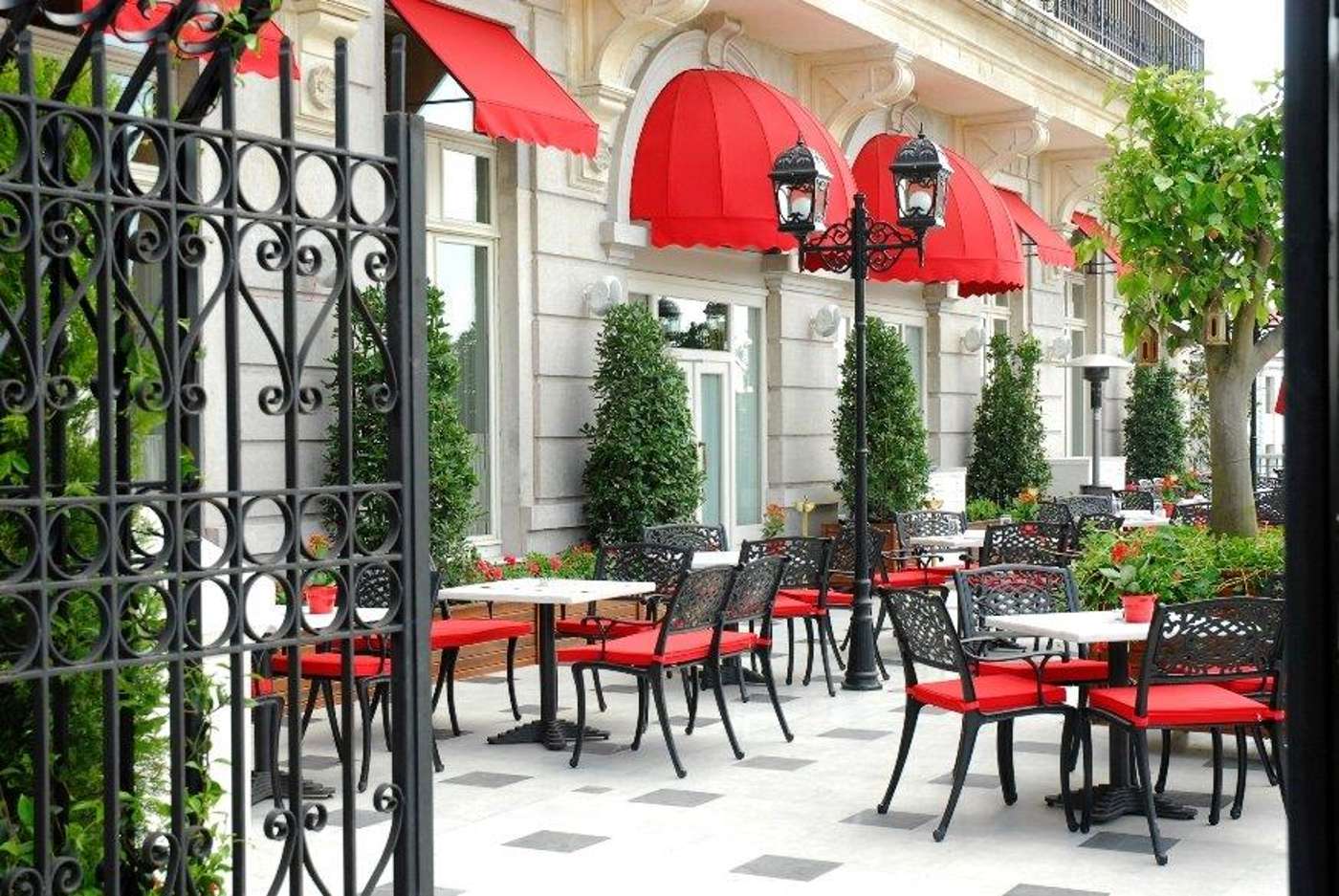 Pera-Palace-Hotel-Terrace-1
