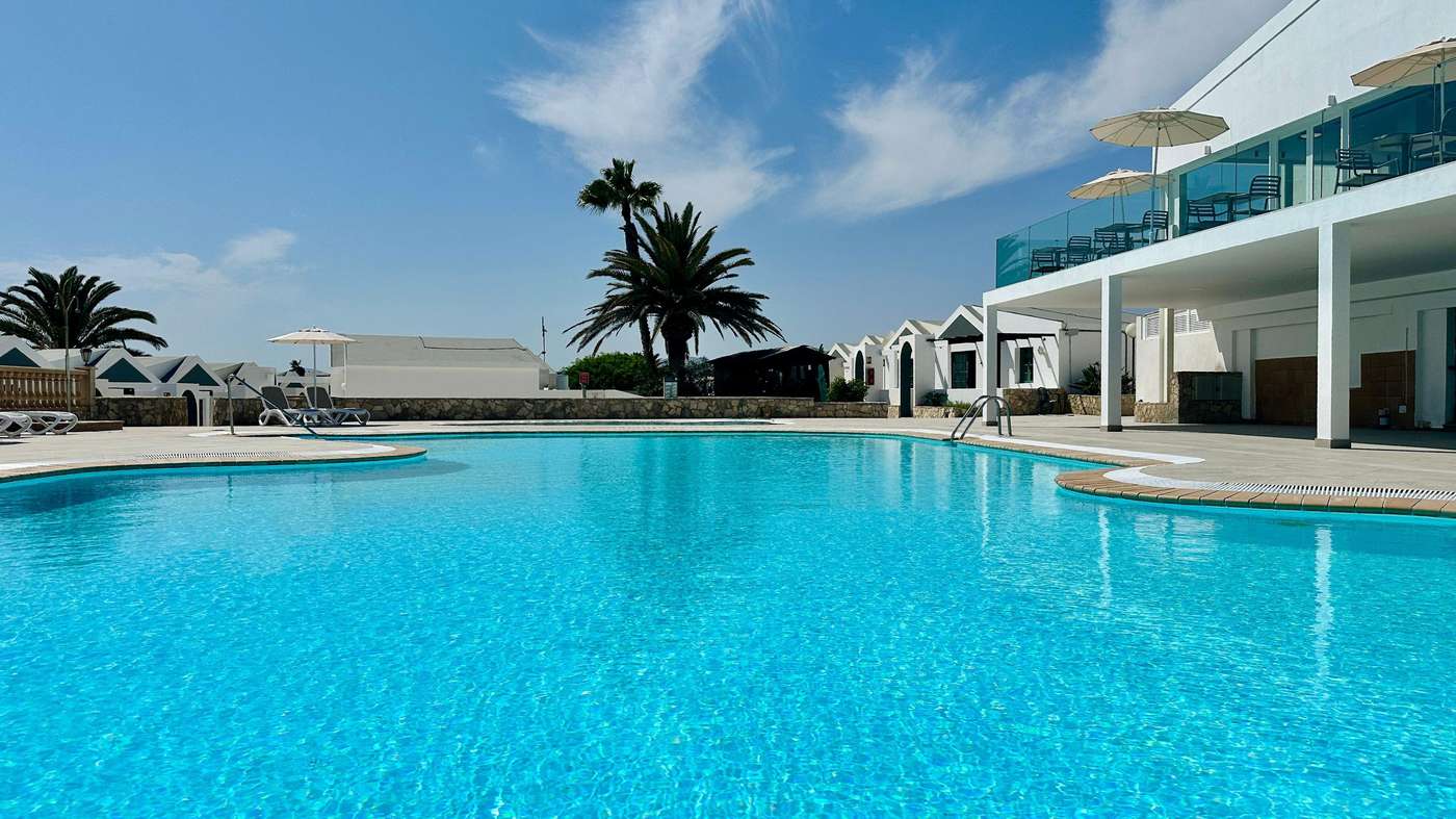 Club-Caleta-Dorada-Pool-1