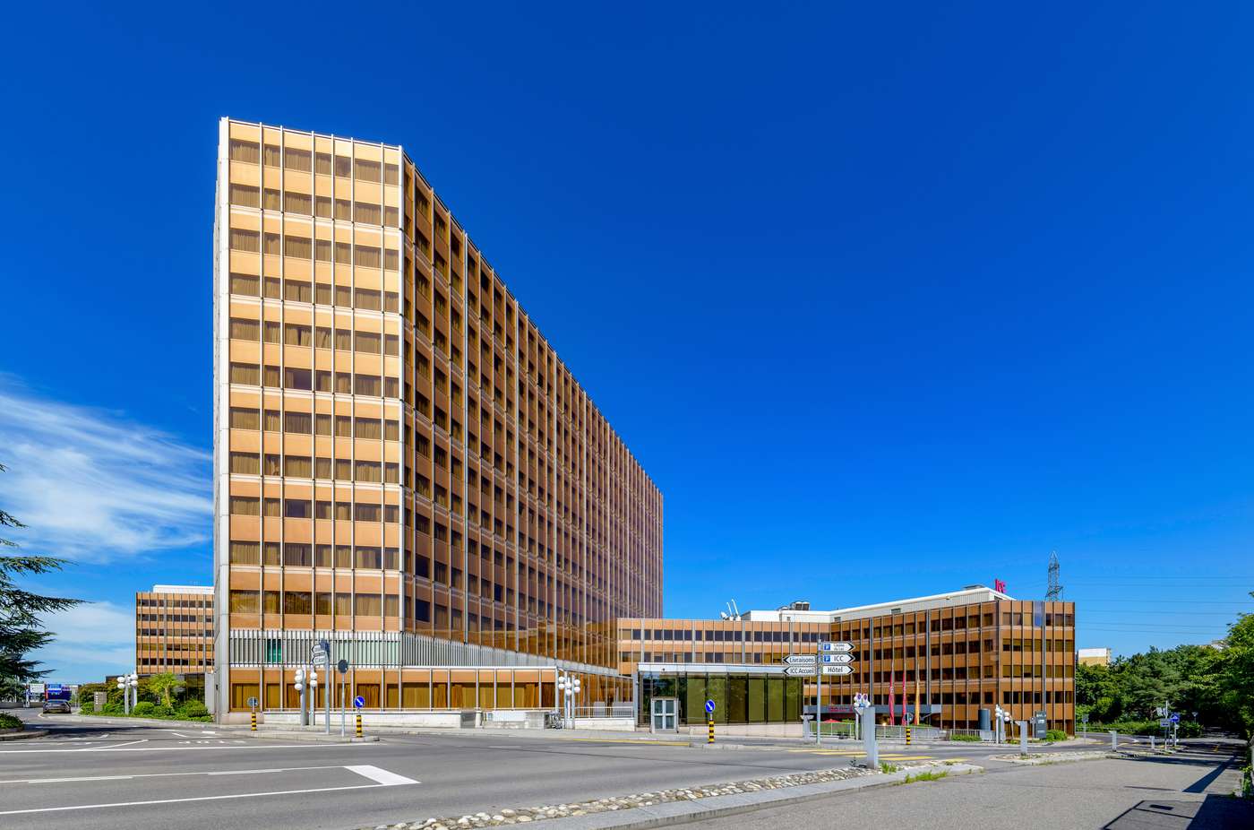 Movenpick-Hotel-And-Casino-Geneva-General-view-1