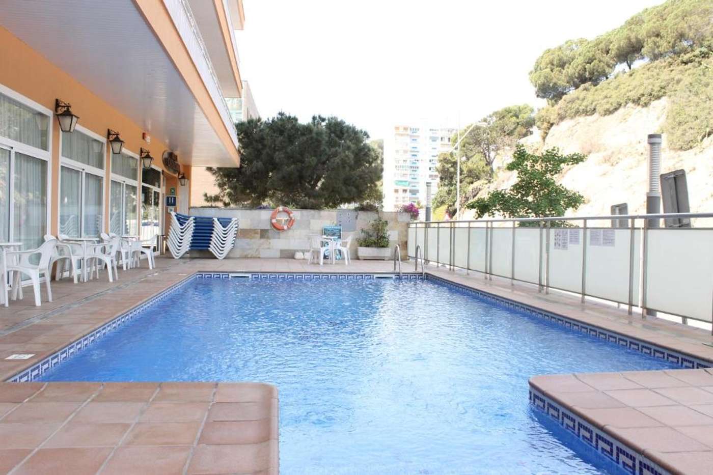 Checkin-Catalonia-Pool-1