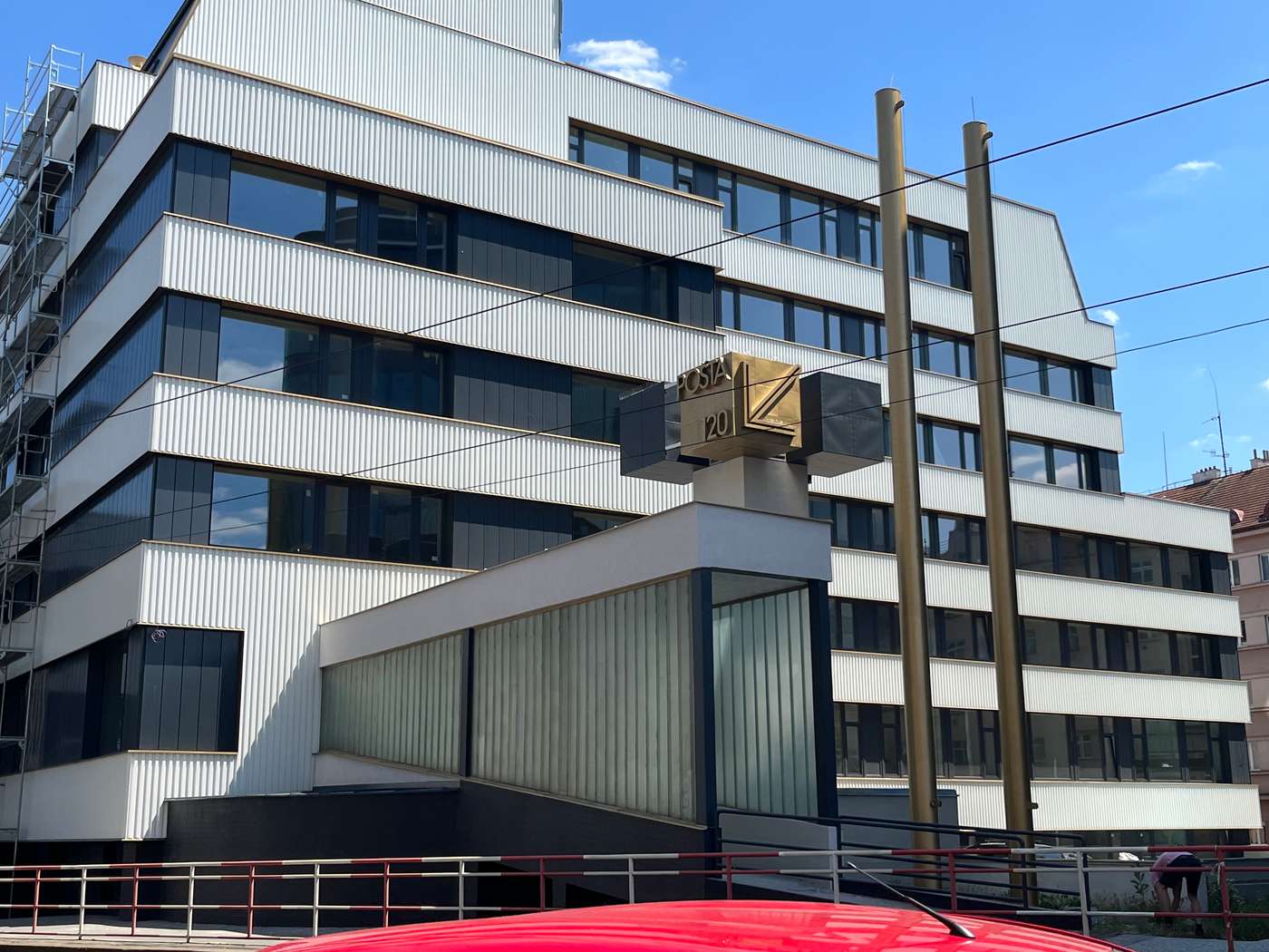 Post-120-Suites-Lobby-1