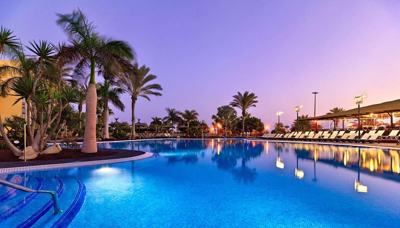 Barcelo-Fuerteventura-Mar-Pool-1