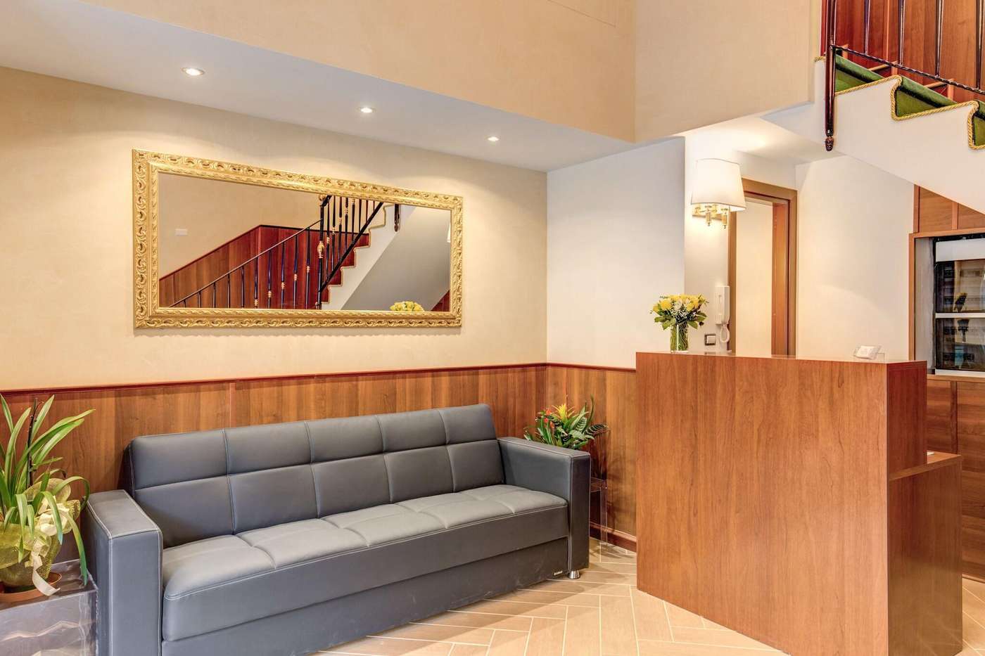 Flavio-Hotel-Lobby-1